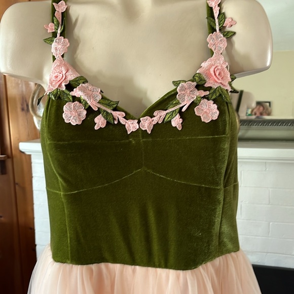 ModCloth “Velvet Floral” Dress - Picture 2 of 7